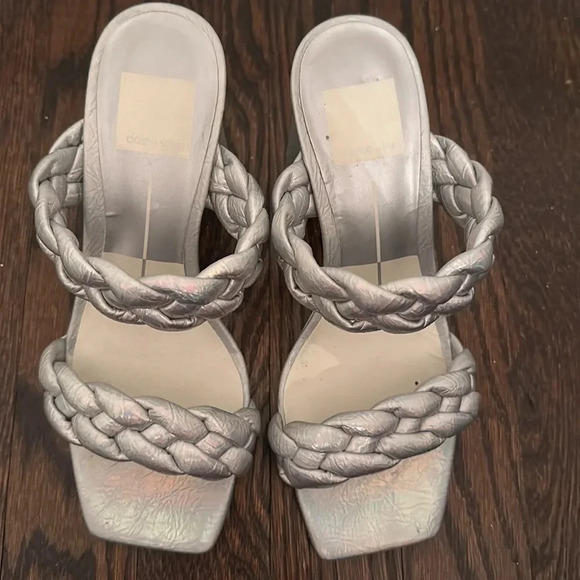 Dolce Vita silver heels - Picture 2 of 3